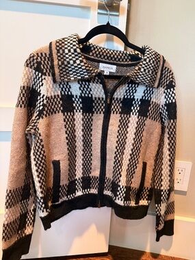 Evereve Plaid Zip Cardigan